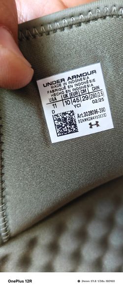 (Like New) Under armour sandals  (like new)