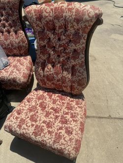 Antique Victorian Carved Legs Chair