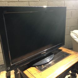 32” Panasonic LCD TV With Remote