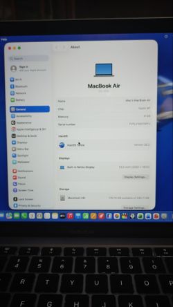 MacBook Air-M1 2020 Excellent Condition