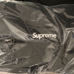 Supreme Box Logo Hoodie 2023