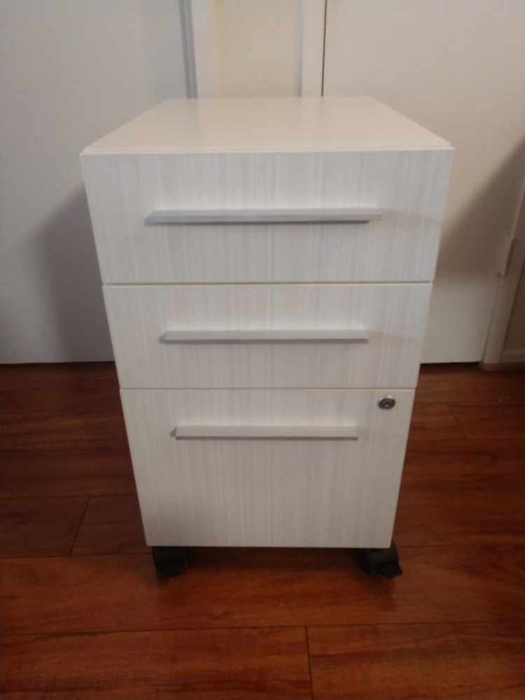 Heavy duty filing cabinet 3 drawer - DOES NOT LOCK