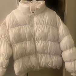 Women’s  White Puffer Jacket