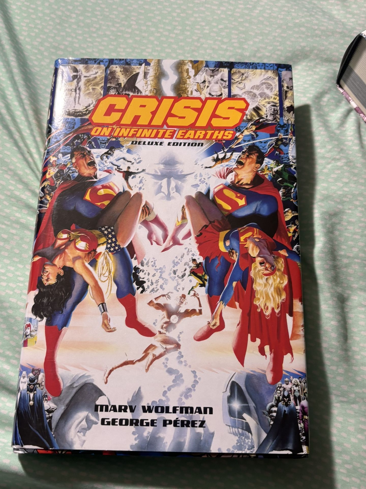 Crisis On Infinite Earths Deluxe Edition