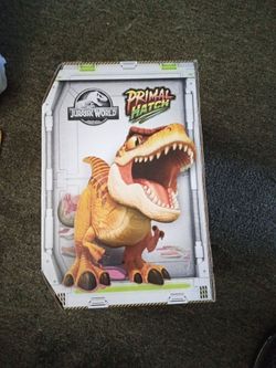 Jurassic World Primal Hatch Dinosaur Toy