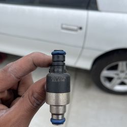 83 LB/HR PERFORMANCE FUEL INJECTORS - SET OF 8