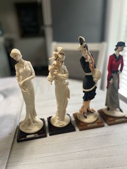 Near MINT BOXED CONDITION: G.Armani Florence figurines