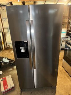 Brand new whirlpool kitchen set