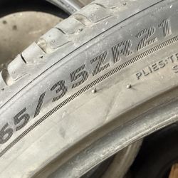 TESLA MODEL S REAR TIRE 26535/21 (1 Only) Like New $100.00