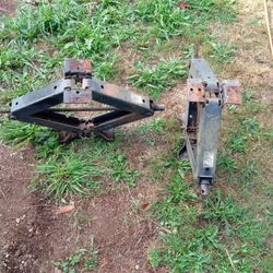 RV Jack Stands