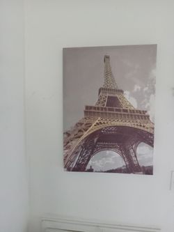 $5 Eiffel Tower Picture