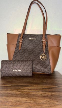 Mk purse/wallet