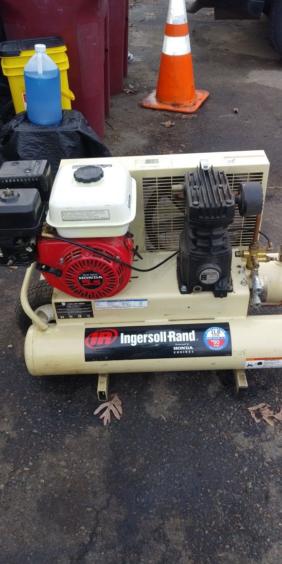 Ingersoll Ram air compressor Honda engine for Sale in Middleborough, MA