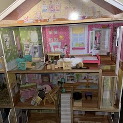 Doll House 