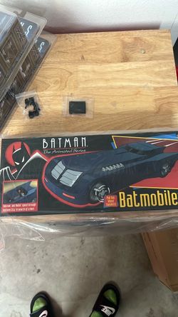 Mezco Batman The Animated Series Batmobile Toy