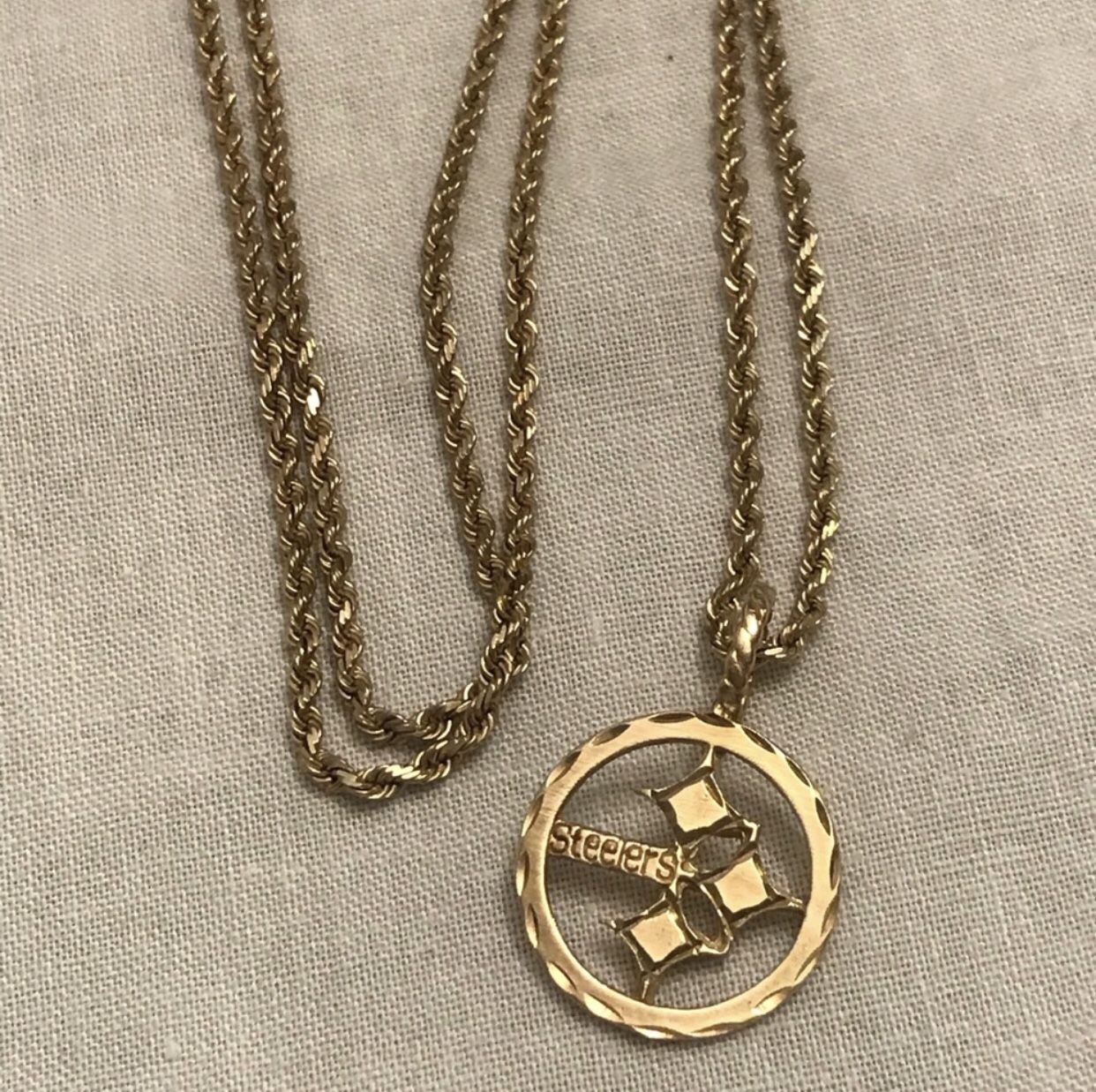 1987 Michael Anthony Gold Pittsburgh Steelers Pendant and Chain