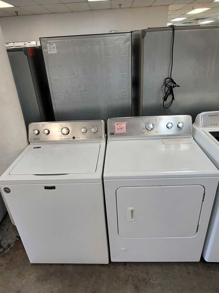 Maytag Top Load Washer With Agitator And Gas Dryer Set