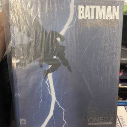 Mezco One Twelve Batman Dark Knight Returns 