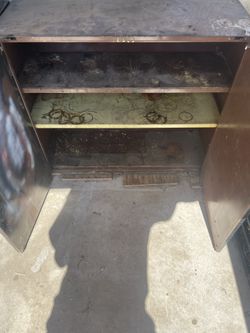 Floor Or wall Cabnit We Used As A Floor One And Such!!!! But It Can Be Hungary ?just ask  