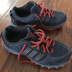 ADIDAS Running  Boys Shoes 👟 US size 4.5