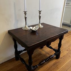 Extendable Wood End/Coffee Table