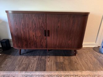 Mid-Century Modern Walnut Sideboard Cabinet