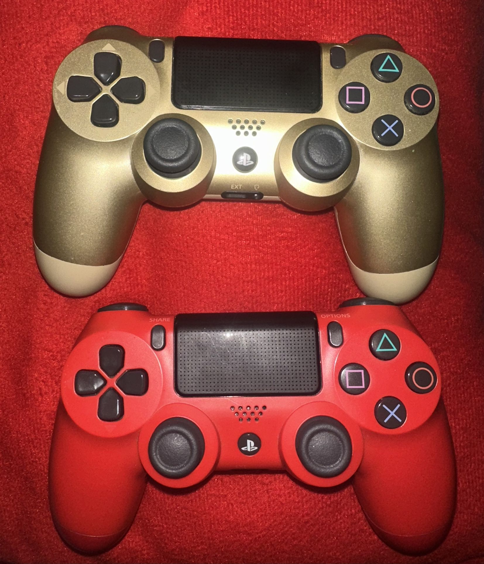 ps4 controllers originals, like new, no stick drift, $35 color gold, $40 color red 