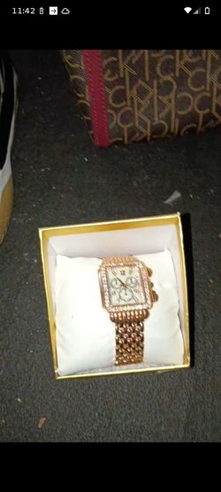 Female watch