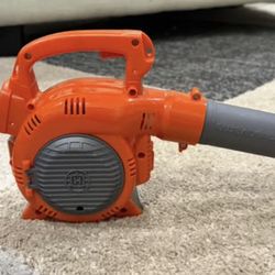 CHILDRENS TOY Husqvarna 125B Battery Operated TOY Leaf Blower Orange Gray MPN 125B Works