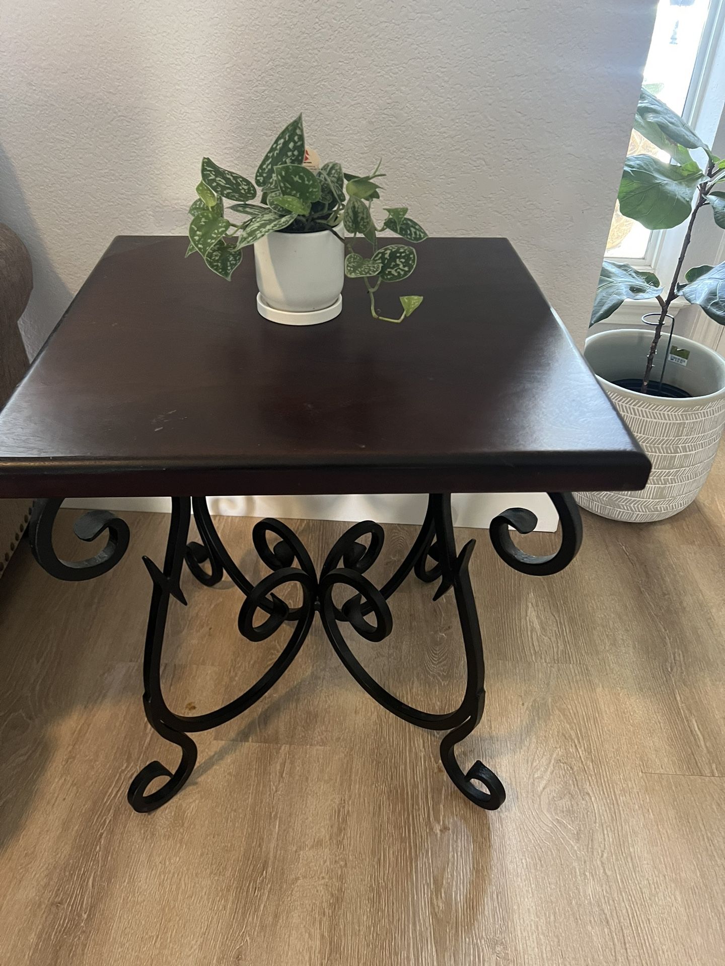 Side Tables Set of 2