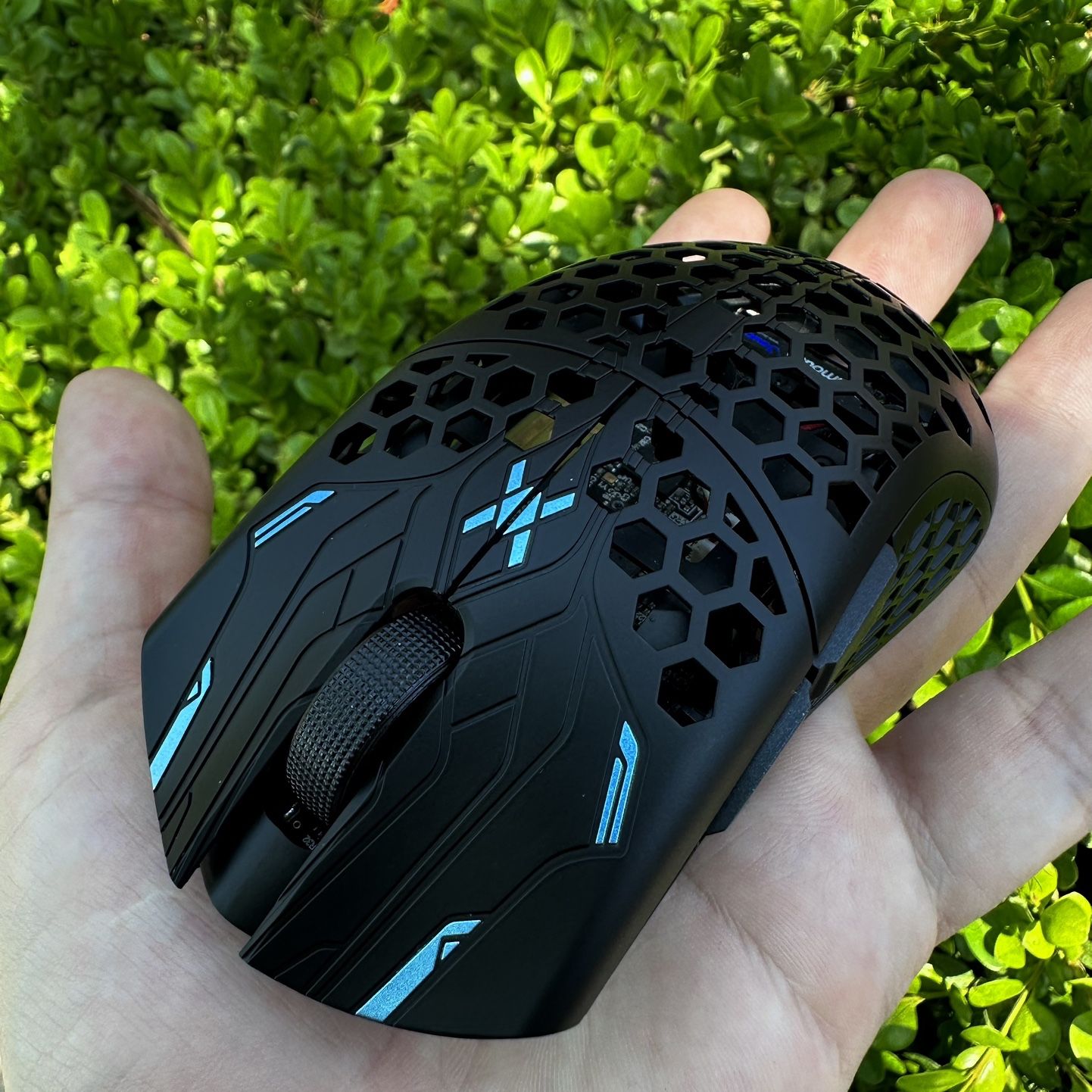 Finalmouse ULX Phantom Lion(M) (batch1) 【公式通販】
