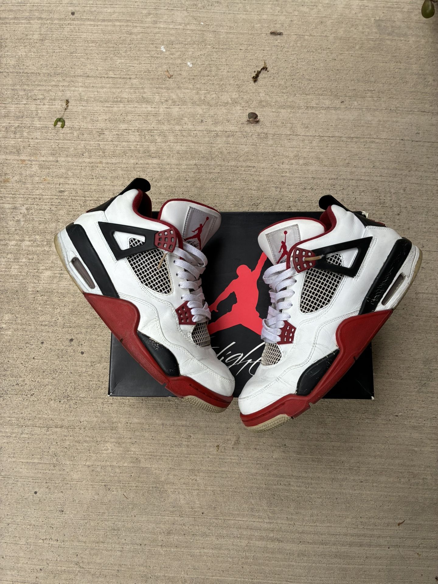 Jordan 4 Fire Reds Size 9.5 Air Jordan Retro 4 Fire Red (2020) DC7770-160 Sz 9.5,10,10.5  main image 2