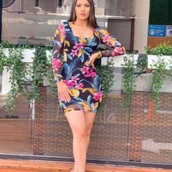 New Women's Dress Available In Size Small Medium And Large 