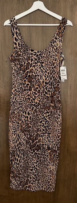 NWT Bar III Cheetah Animal Print Bodycon Lined Midi Dress, size S for Sale in Los Angeles, CA - OfferUp NWT Bar III Cheetah Animal Print Bodycon Lined Midi Dress, size S for Sale in Los Angeles, CA - OfferUp