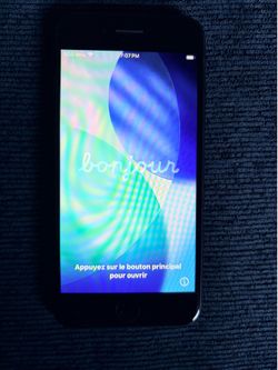 iPhone SE the first generation black unlocked