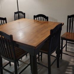 Gorgeous Hardwood Counter Height Dining Room Set With 6 Chairs