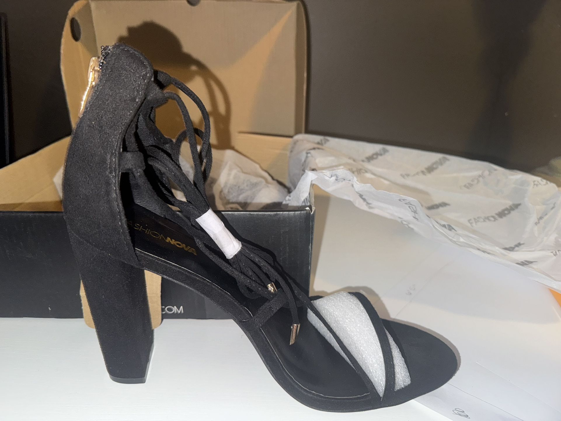 Fasionova Black Heels