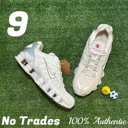 Size 9 Nike Air Shox “Pure Platinum” 🤍