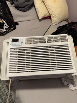 Air conditioner Emerson 6000
