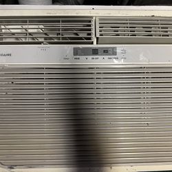 Air Conditioner Frigidaire 18,500 BTU