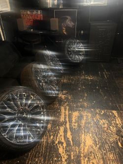 5 x 114.3 20inch Luxury rims and 12inch competition pro box - $750