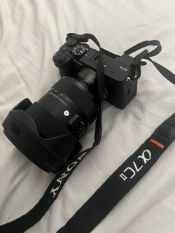 24-70mm Sigma Sony E-mount (Lens Only) FIRM NO TRADES