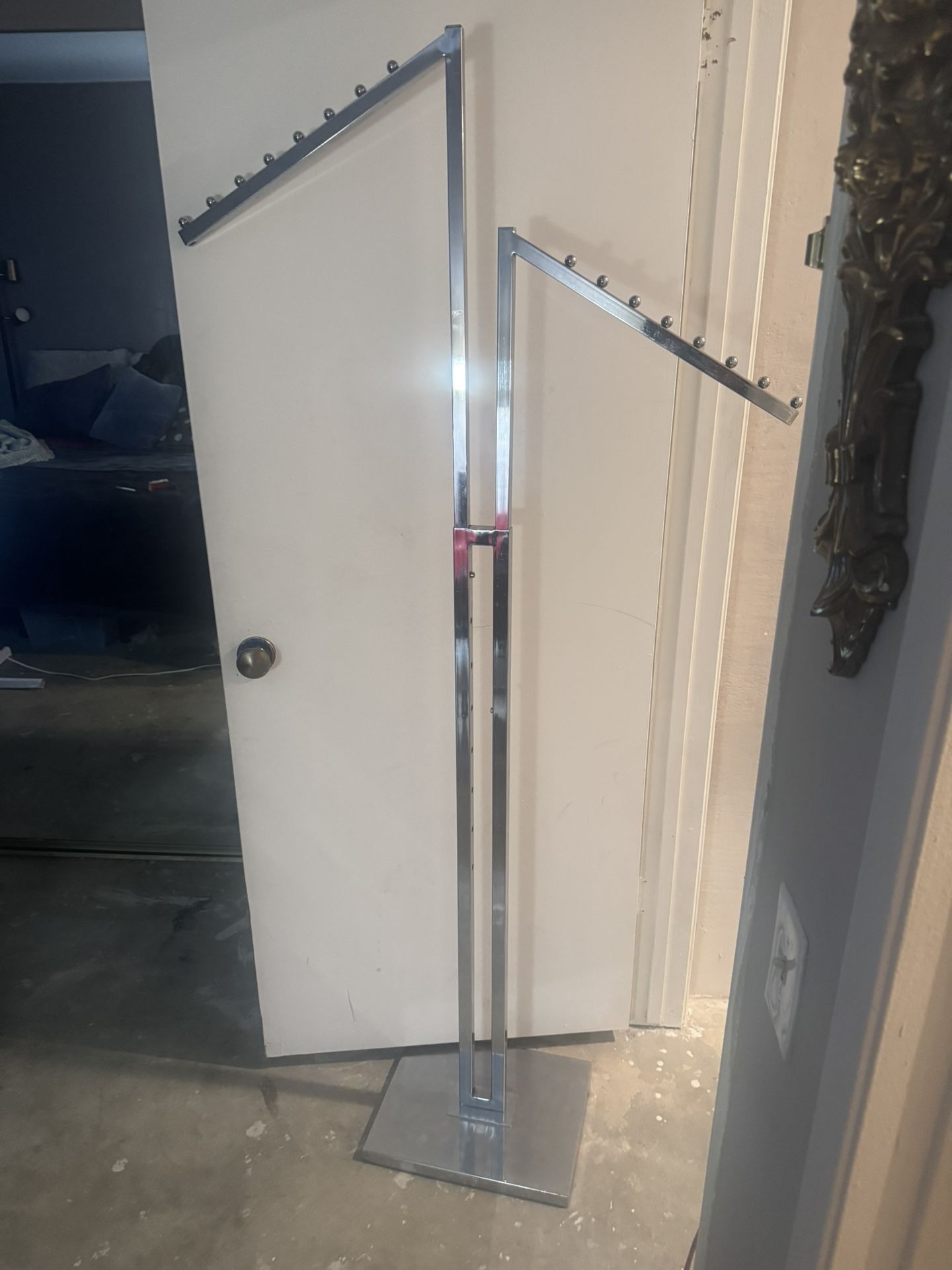 Waterfall Chrome Garment Rack, Display