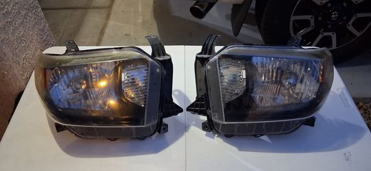 14-17 toyota tundra headlights