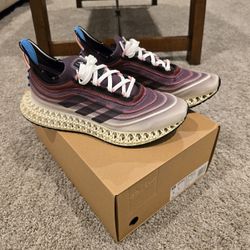 Unworn Adidas 4DFWD x Parley Size 8 Men's Running Shoes