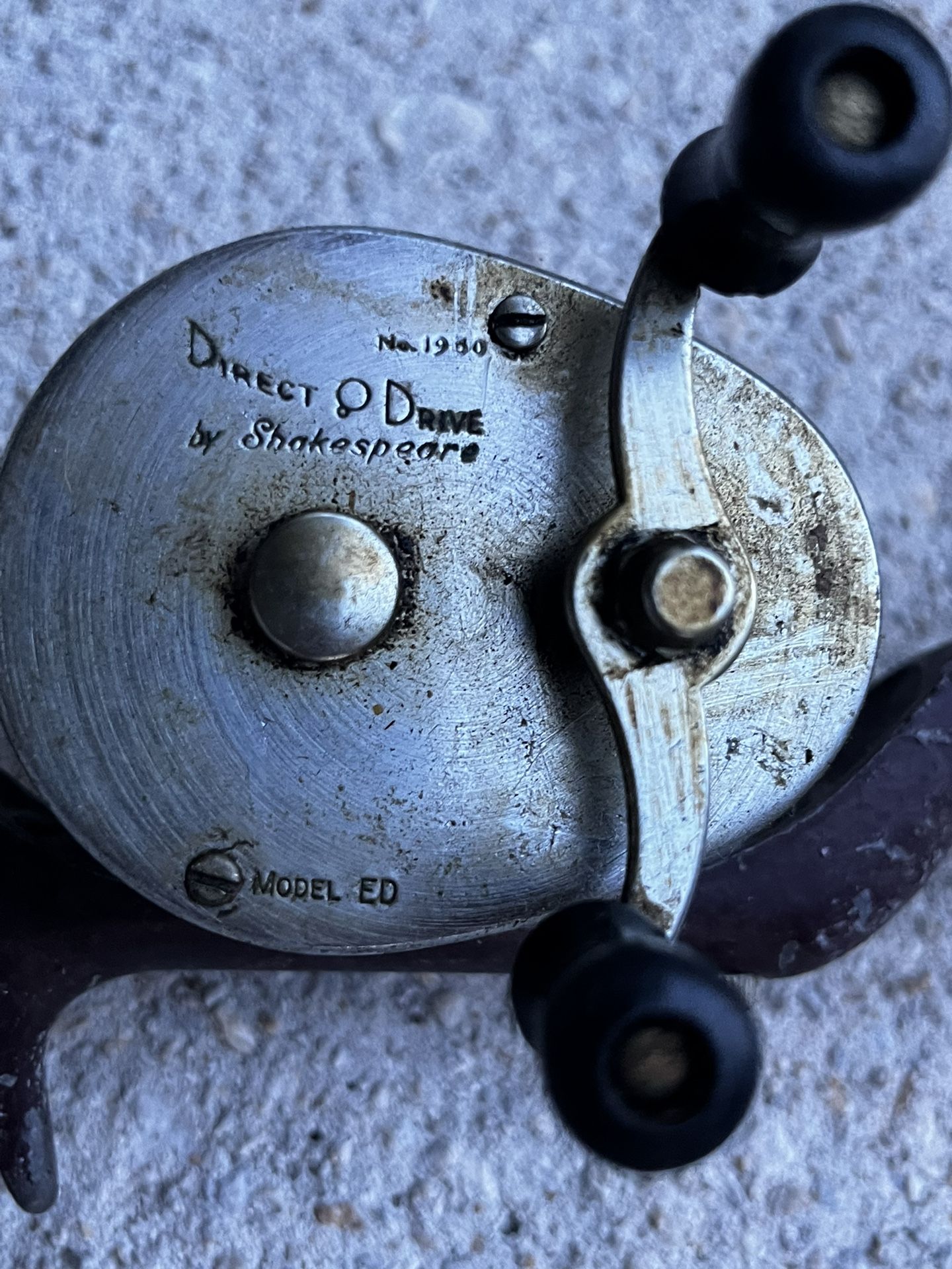 Shakespeare 1950 Fishing Reel With Pole