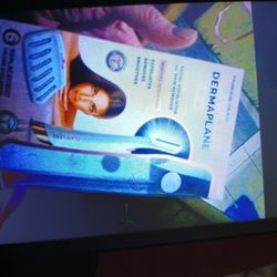 Flawless Eye Trimmer 