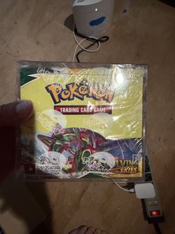 Evolving skies sealed hobby box