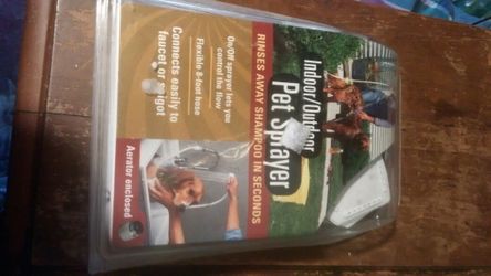 Dog washing hose to clean ur pet dog