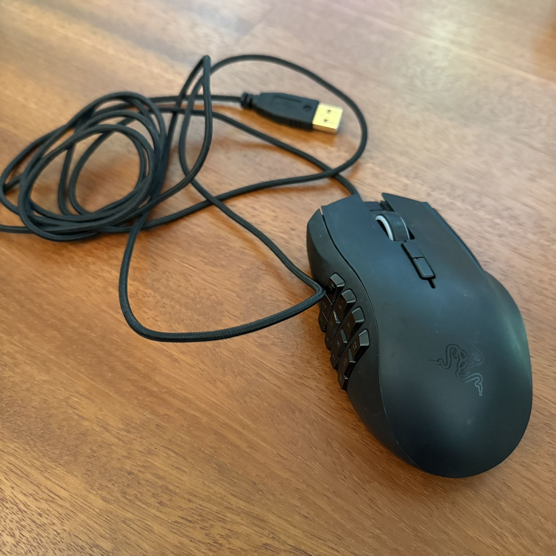 Razer Naga Epic Chroma Wireless MMO Gaming Mouse RGB Lighting Programmable Black